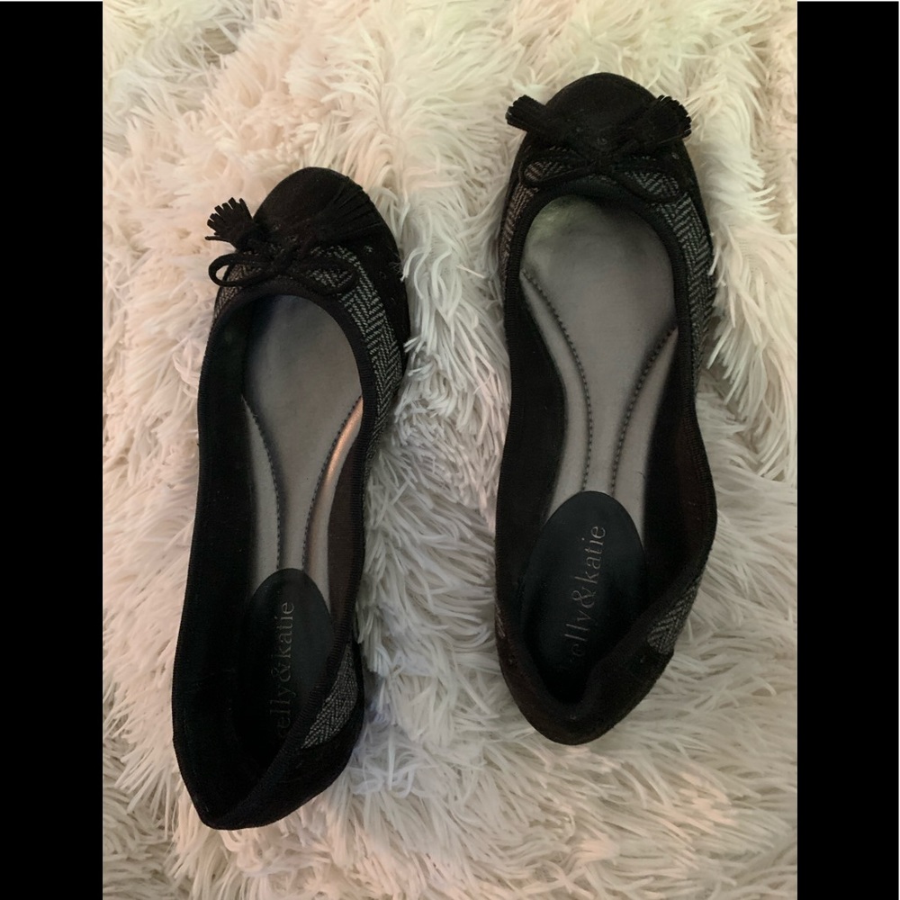 Kelly & Kate slip on shoes